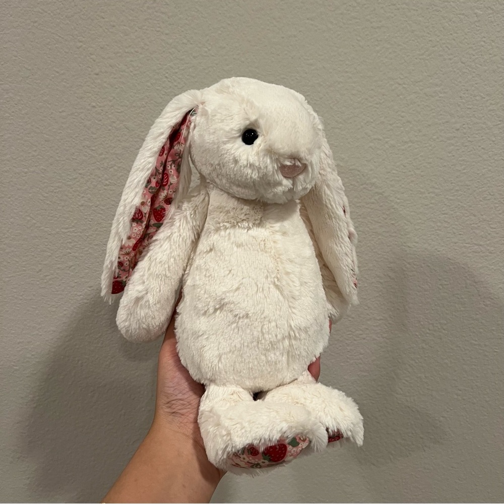 Jellycat Blossom Cream Bunny 'Berry' Medium